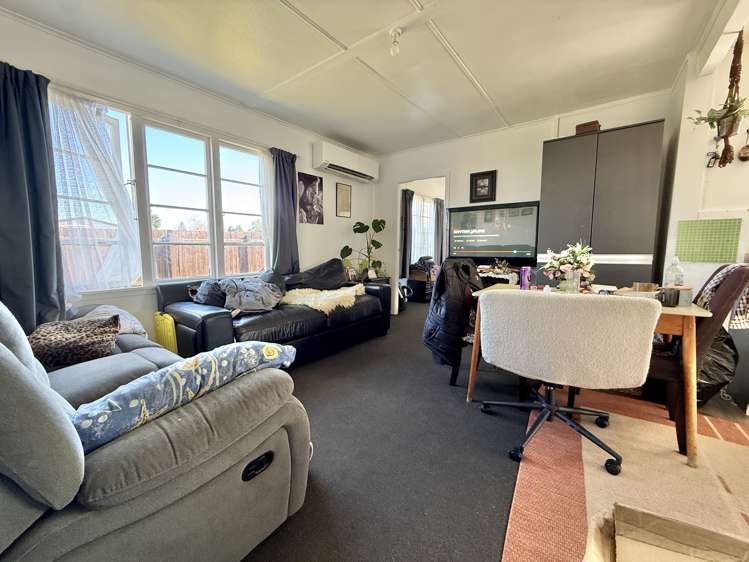17 Kauri Street_3