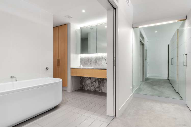 2d/1 Clyde Quay Wharf Te Aro_11