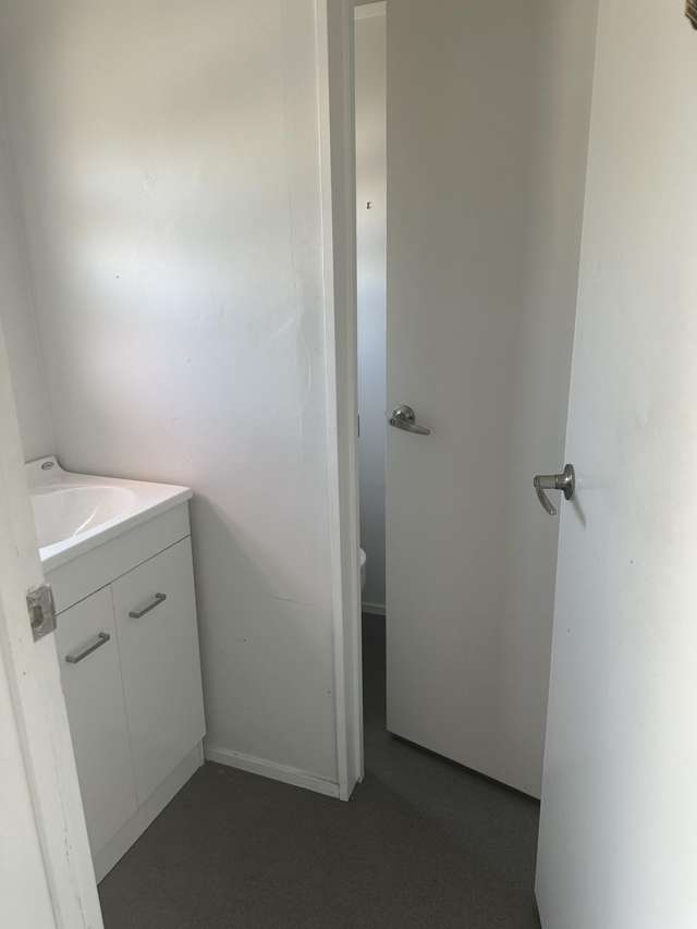 205D Hills Road Shirley_2