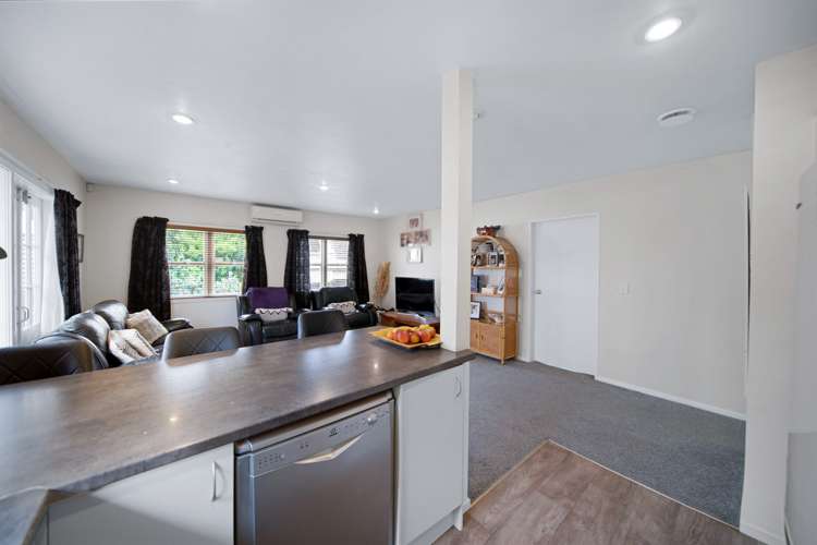 141 Portage Road Mangere East_9