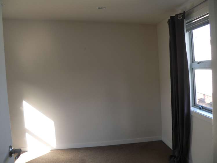 18 Franklyn Road Tawa_11