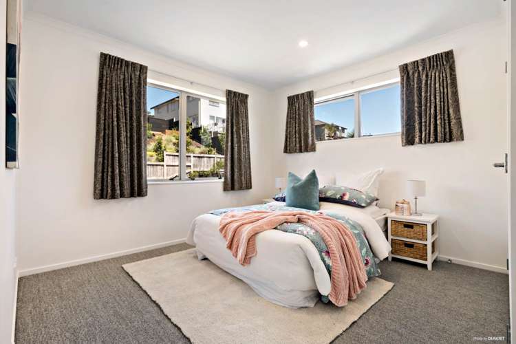 76 Mackay Drive Greenhithe_12