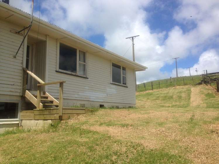 2127 Kaipara Coast Highway Makarau_1