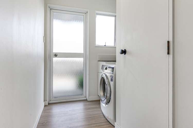 37 Tennyson Street Leamington_16