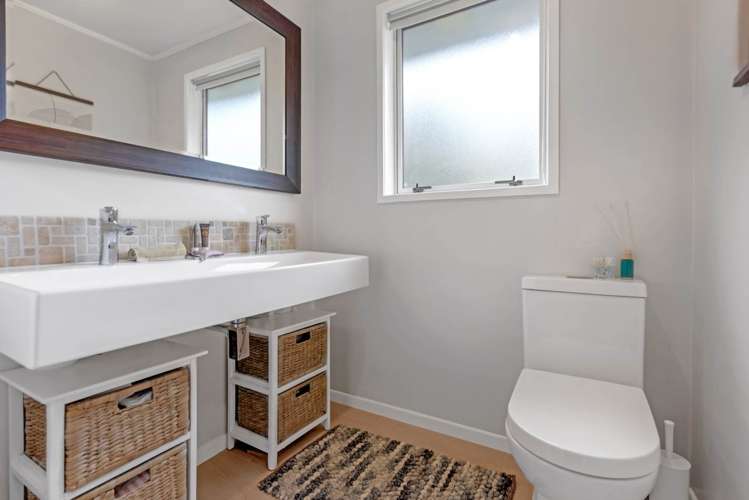 6 Ancona Lane Goodwood Heights_14