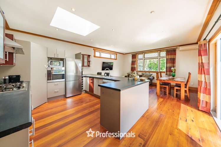 143 Whites Line East_4