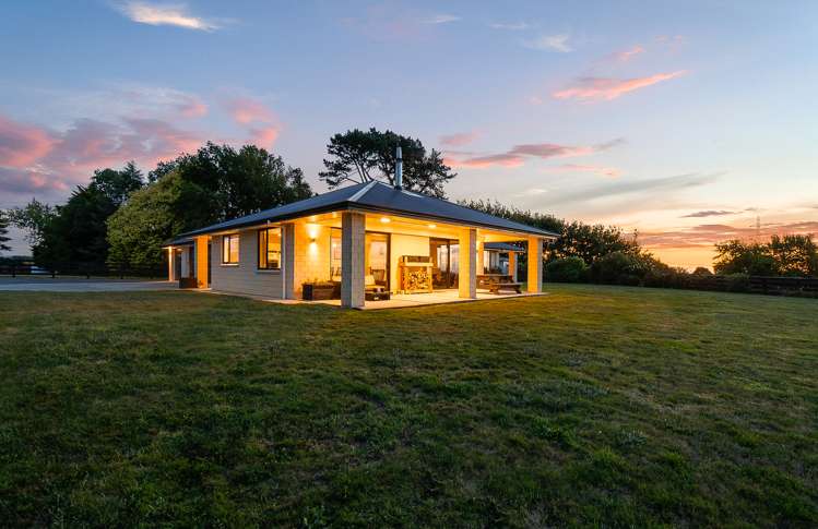 245 Ashhurst Road Bunnythorpe_34