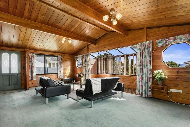 8 Roband Crescent, Brown Owl Brown Owl_7