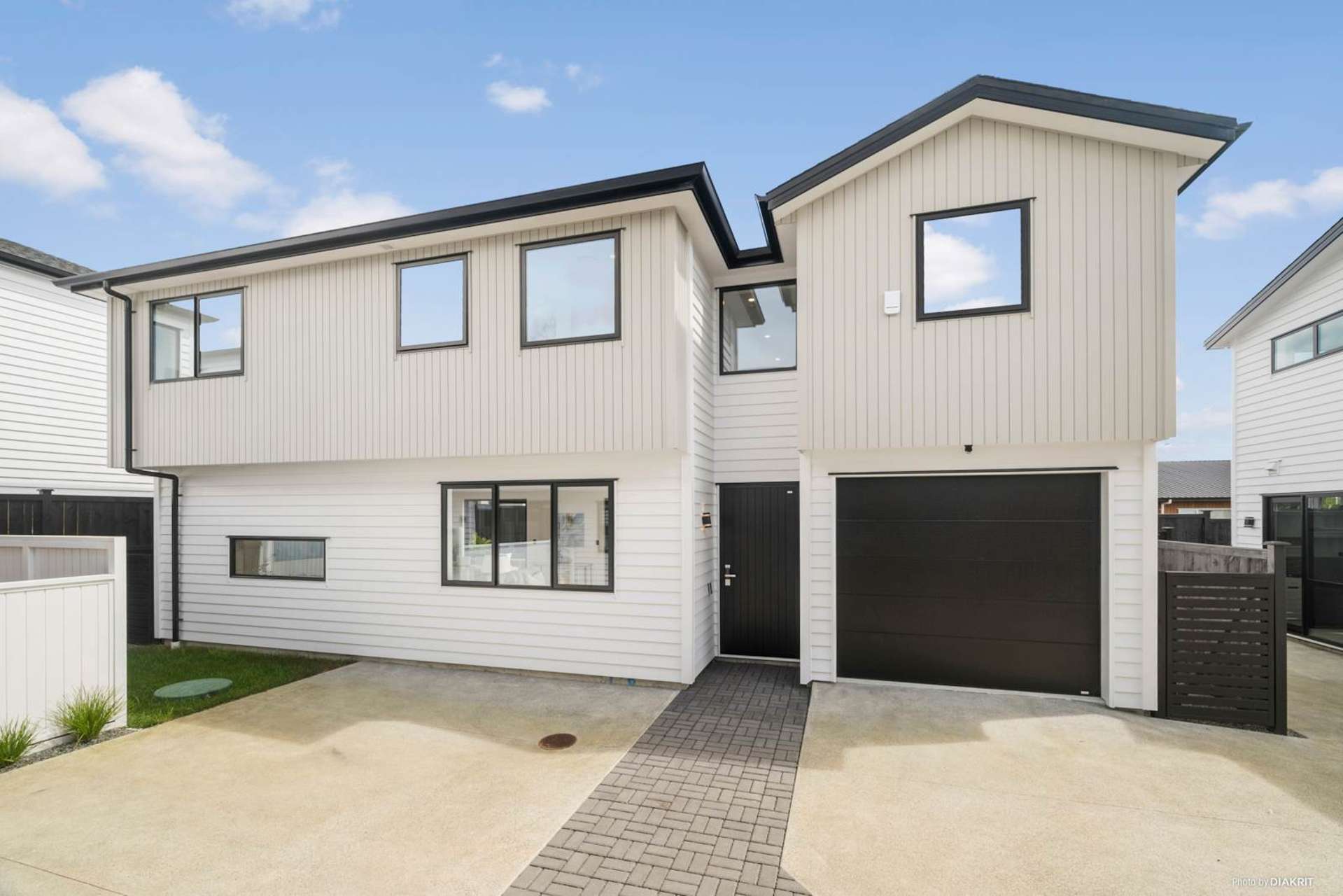 7 Spars Road Wainui_0