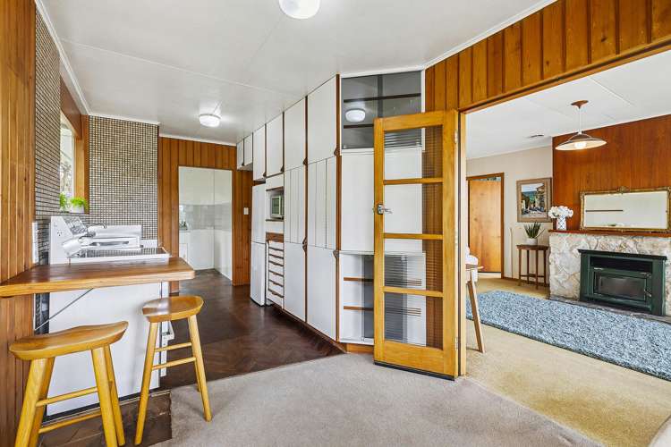 15 Spur Grove Titahi Bay_10