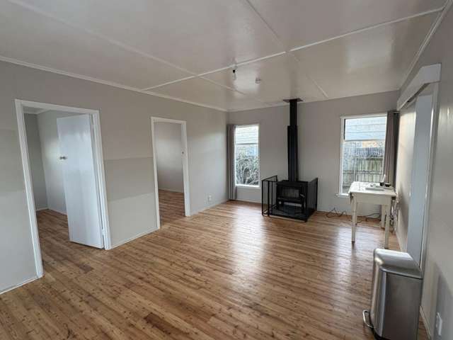6 Kiwi Street 11464_1