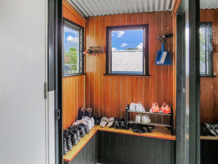 9A Holden Avenue Holdens Bay_12