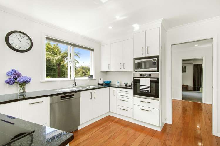 7 Dawn Grove Brown Owl_3