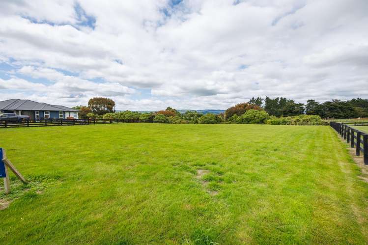 63 Hartwell Drive Kelvin Grove_25