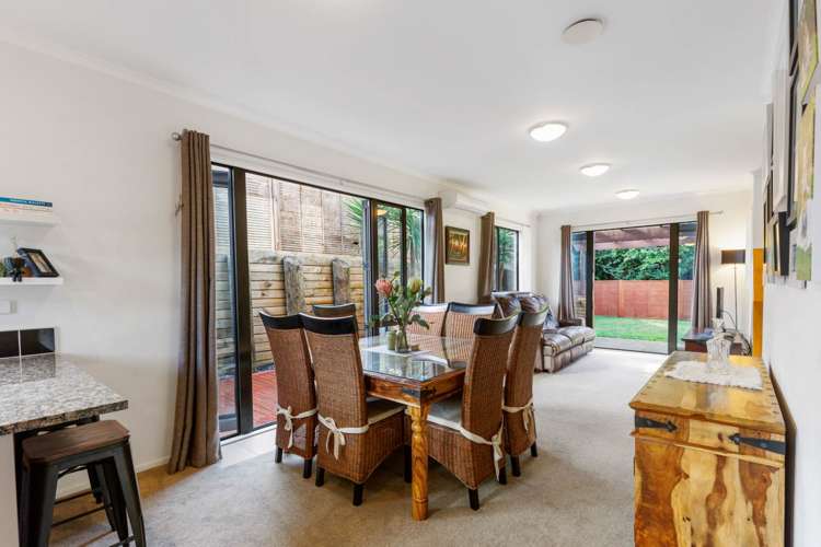 30 Greenbough Lane Greenhithe_10