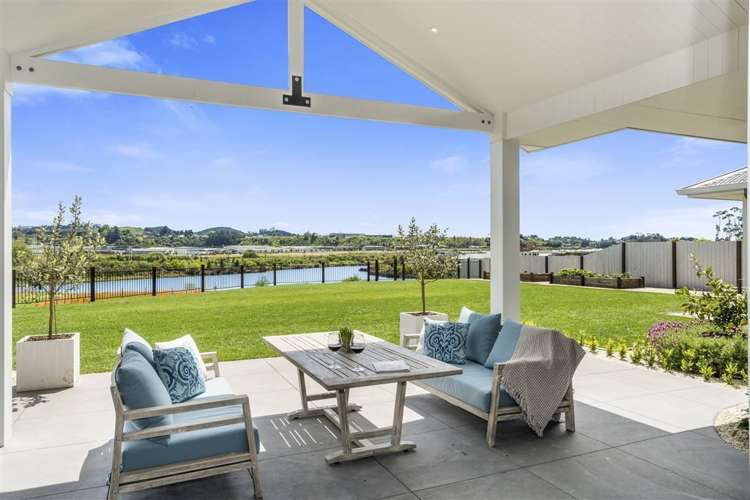 172 Lakes Boulevard Pyes Pa_2