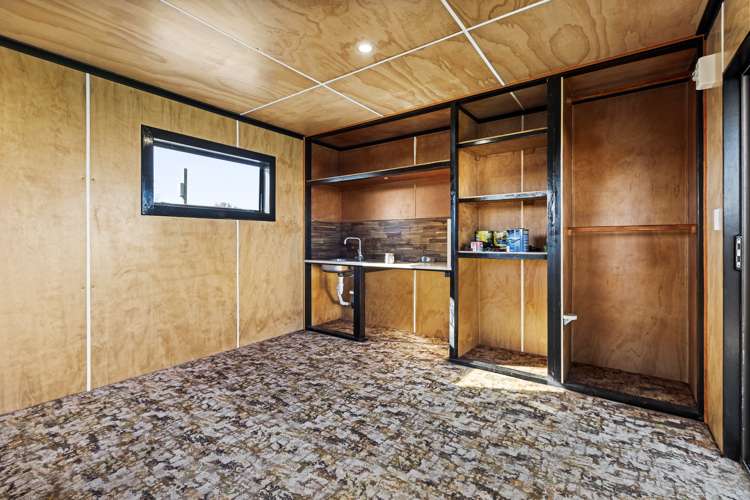 84 Glover Road Hawera_27