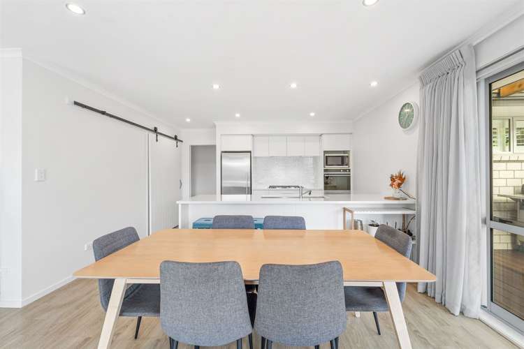 5 Tirohanga Crescent Stanmore Bay_8