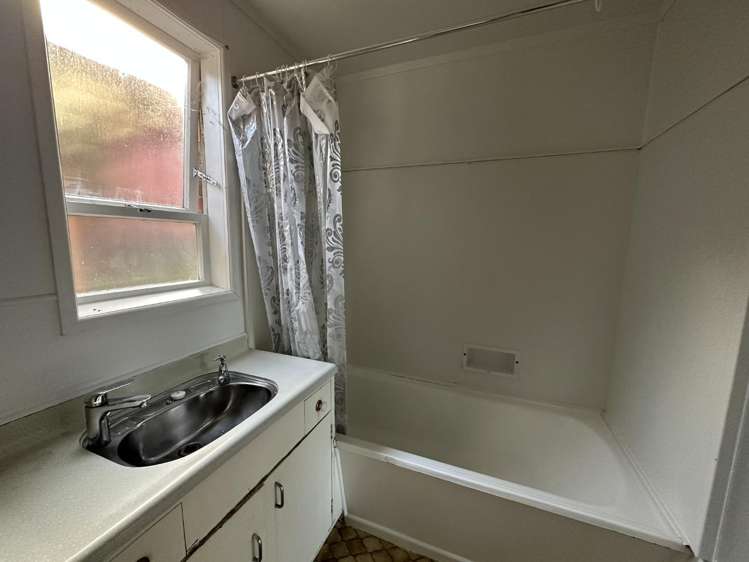 1/140 Golf Road Titirangi_8