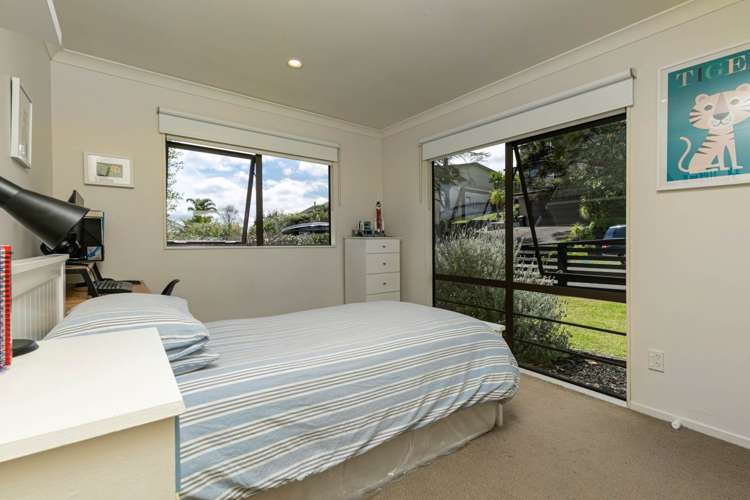 7 Springwater Vale Unsworth Heights_12