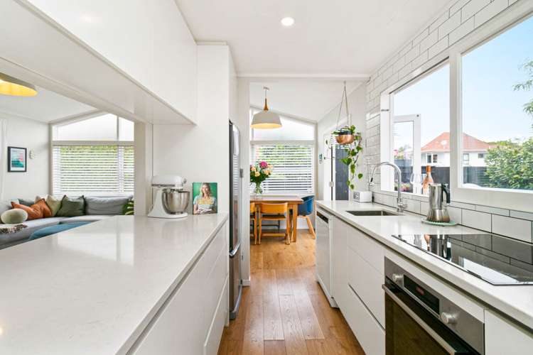 17a Jason Avenue Sandringham_7