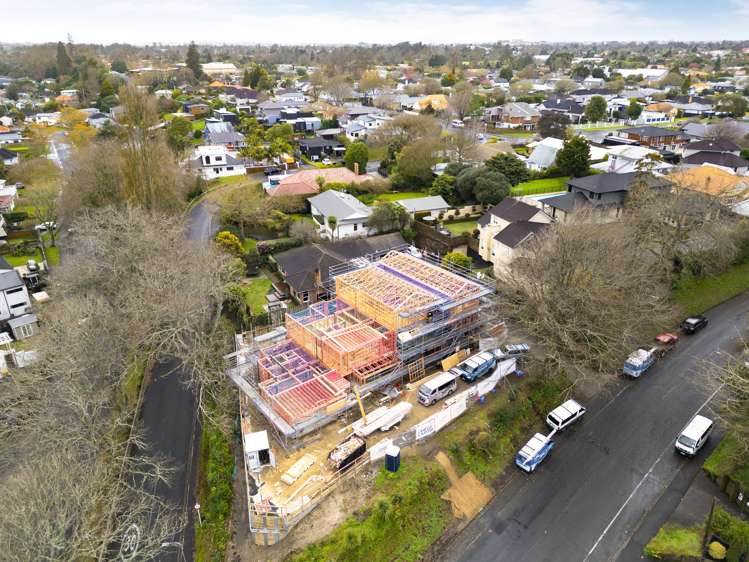 Units 2-4/2 Woodstock Road Fairfield_9