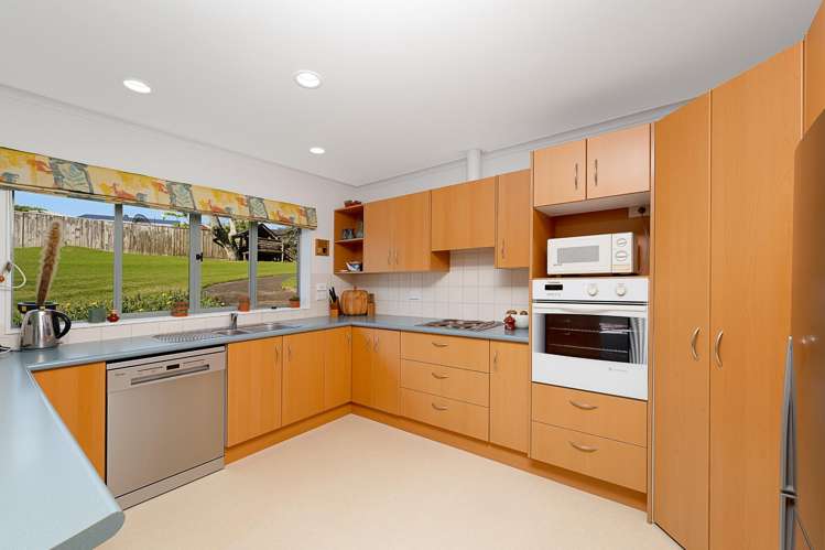 2 Burgundy Park Avenue Henderson_1