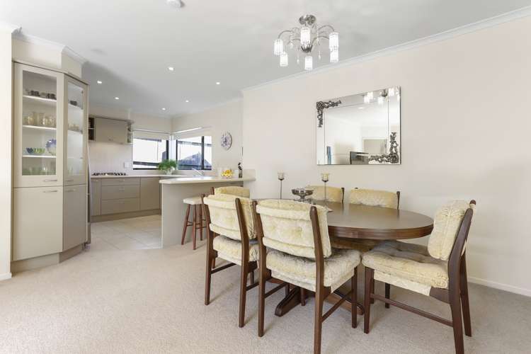 7 Canonbie Place East Tamaki Heights_12