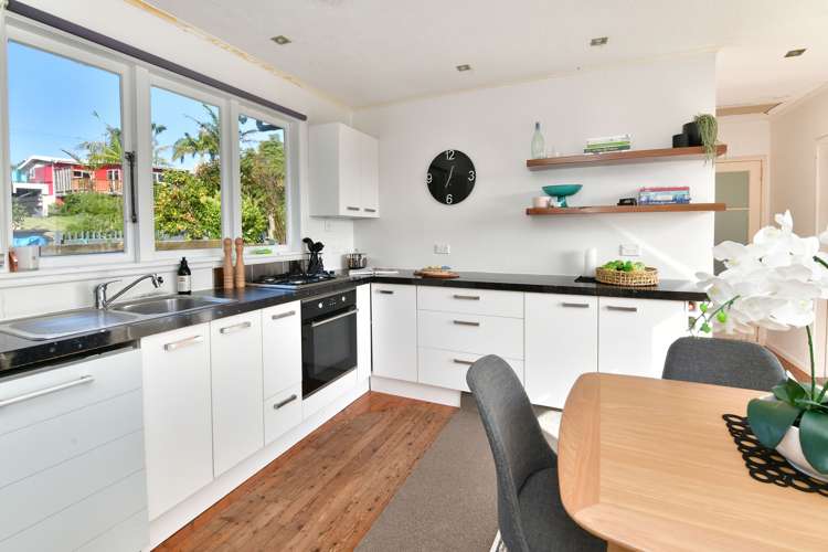 15 Pacific Parade Army Bay_8