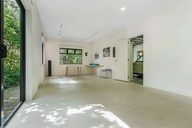 40 Calais Terrace Ostend_23