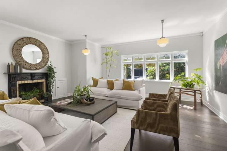 1 Ascot Avenue Narrow Neck_12