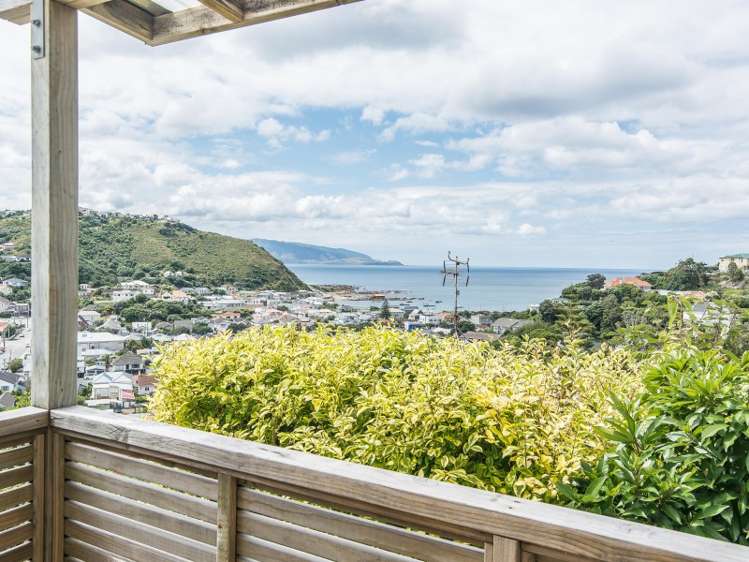 12 Maybury Way Island Bay_13