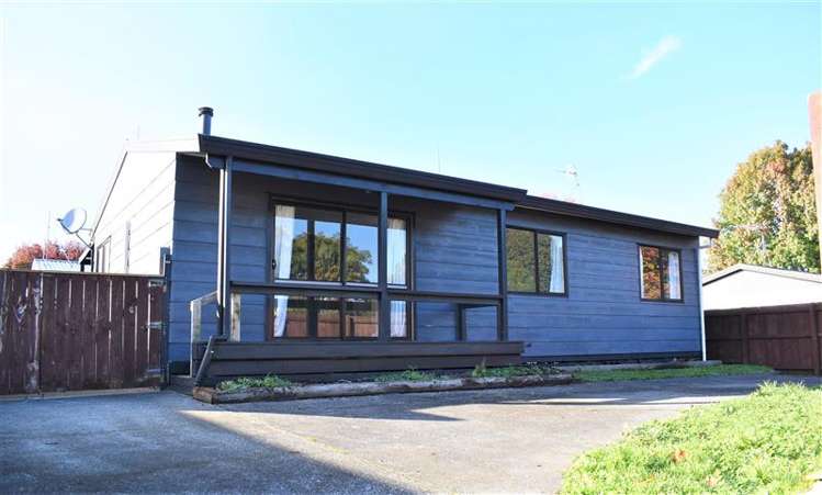 4 Thomas Place 11373_10