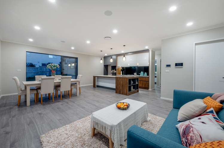 6 Lisnoble Road Flat Bush_6