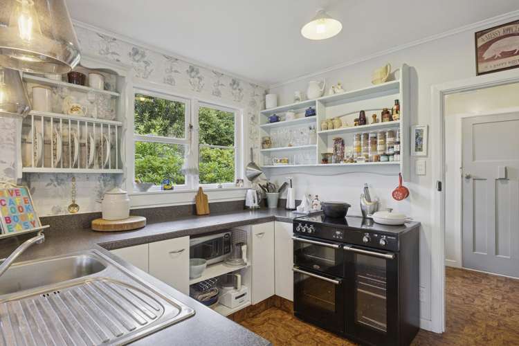 192 Doctors Point Road Waitati_12