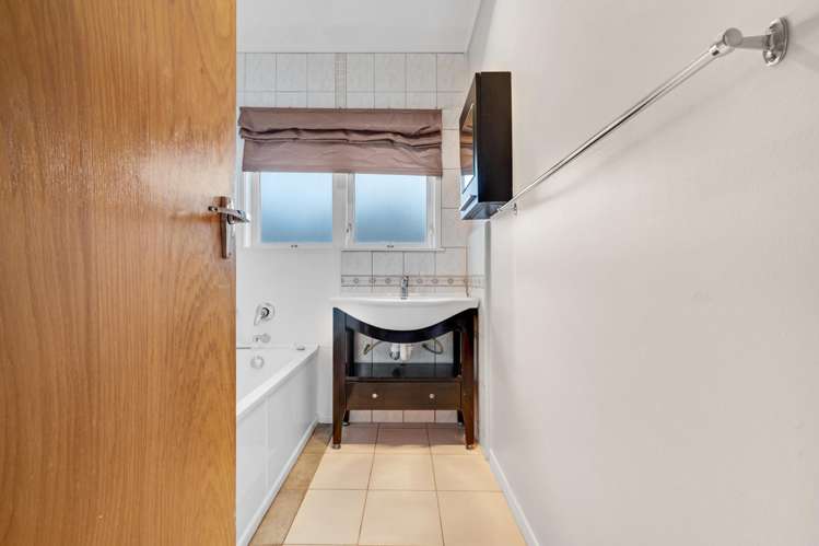 1/22a Kelvyn Grove Hillpark_11