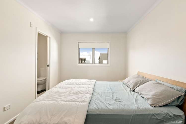 2/7 Vialou Street Hamilton Central_3