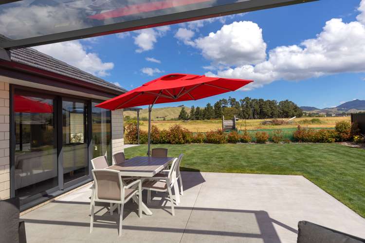 4 Hurricane Way Burleigh_19