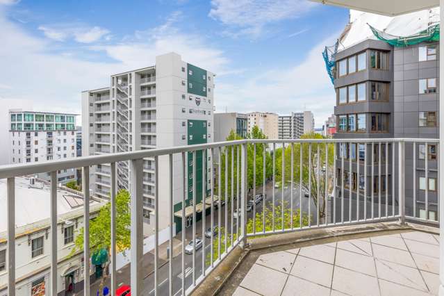 6a/208 Hobson Street Auckland Central_2