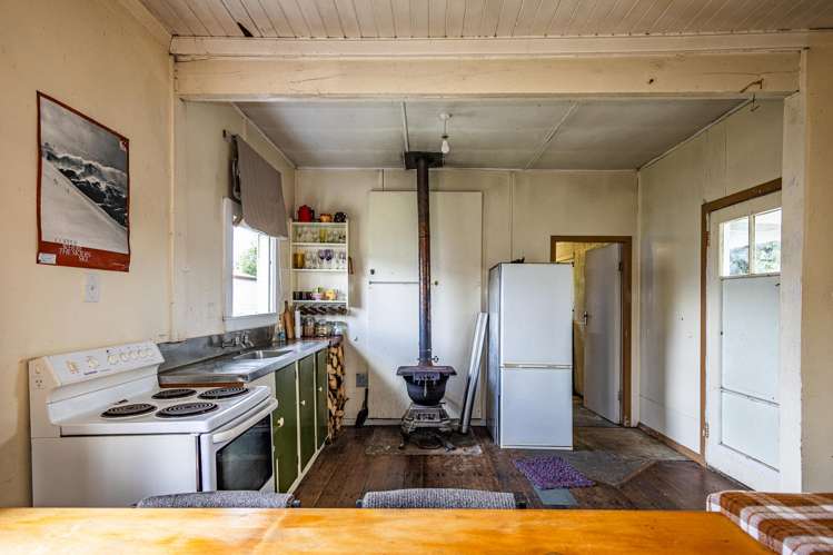 15 Pitt Street Raetihi_2