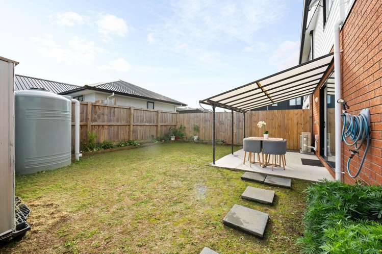 1/51 Cabourne Drive Glenview_11