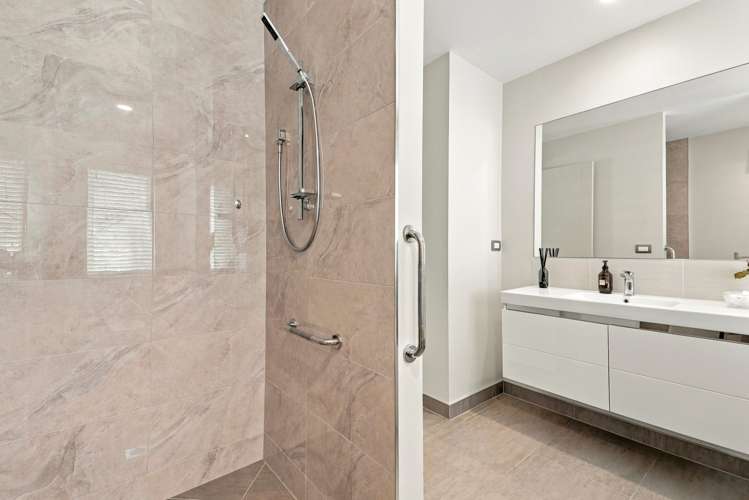 9 Portofino Point Karaka_23