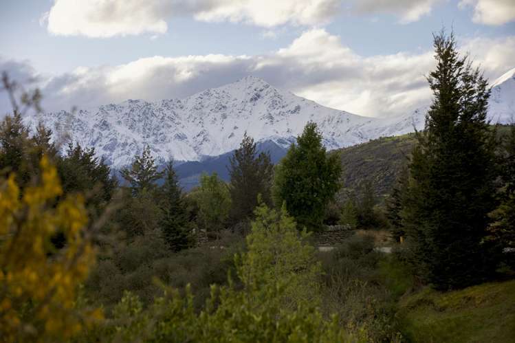 8 Orford Drive Jacks Point_23