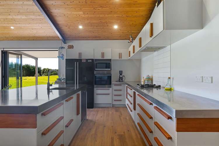 38 Elingamite Drive Pukenui_3