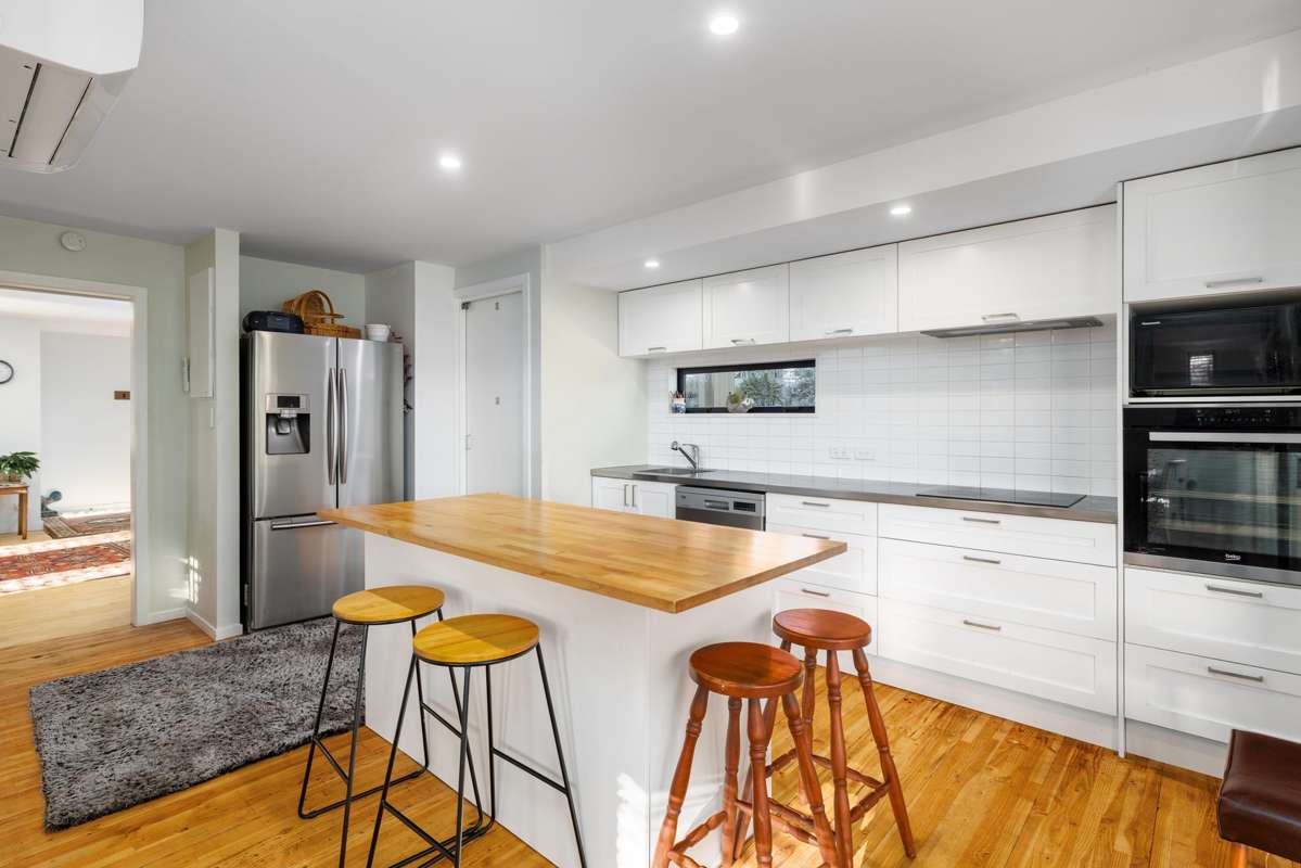 4 James Drive_4