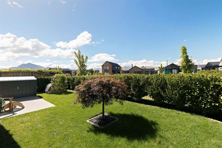 4 Leaning Rock Lane Wanaka_16