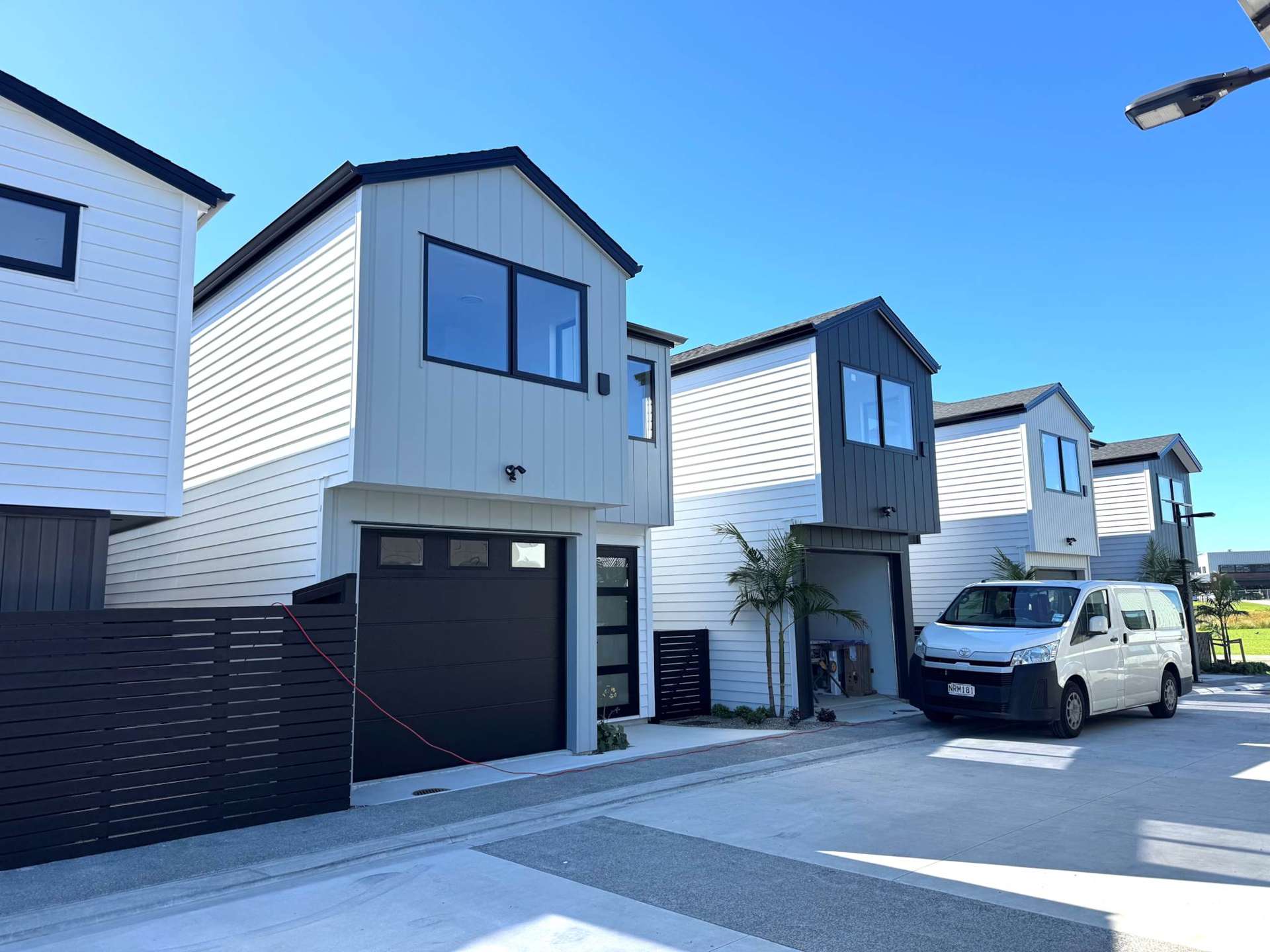 4/73 Te Taruna Drive Milldale_0