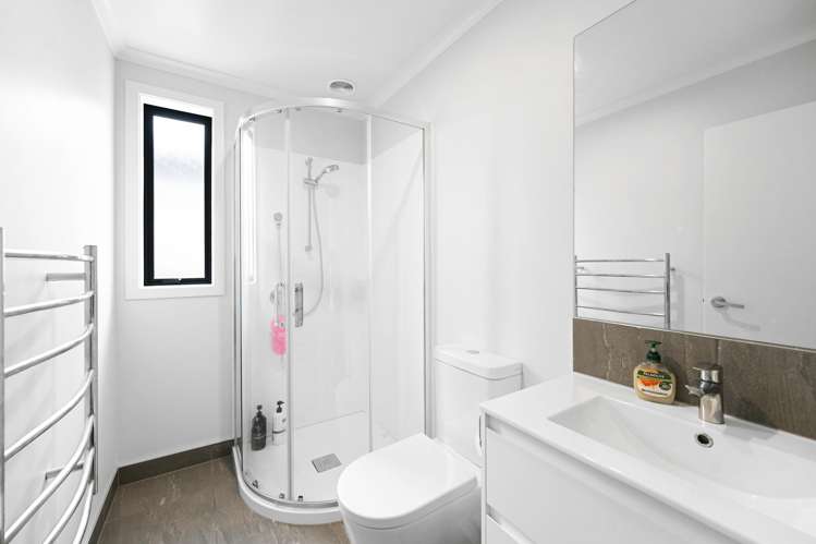 41 Waruhia Crescent Rototuna_13