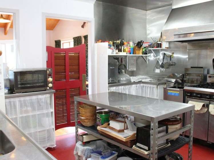 14 Ruataniwha Place Okiwi Bay_3