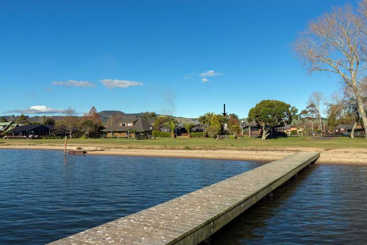 15a Holden Avenue Holdens Bay_17